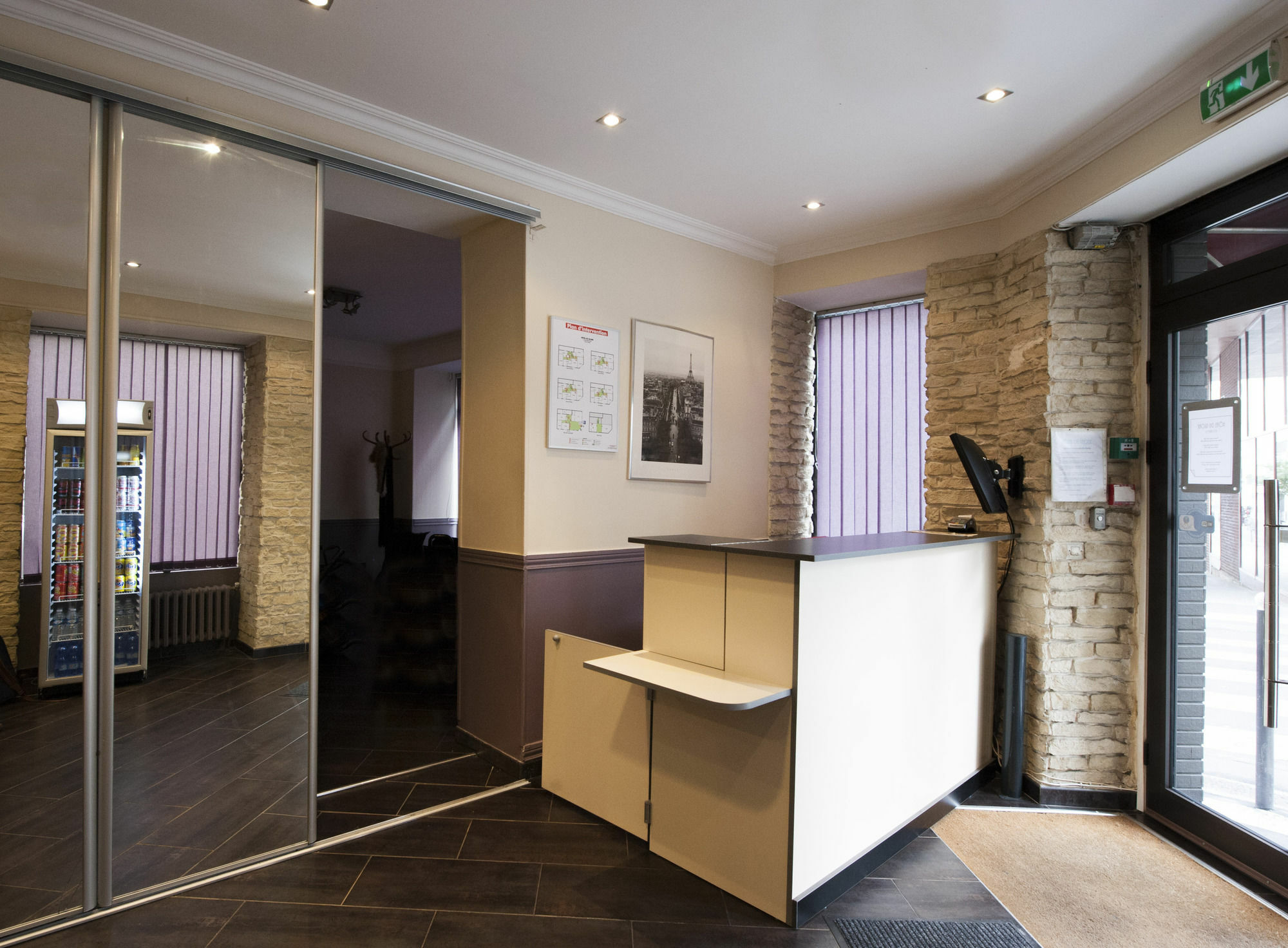 Hotel Du Globe 18 Paris Eksteriør billede
